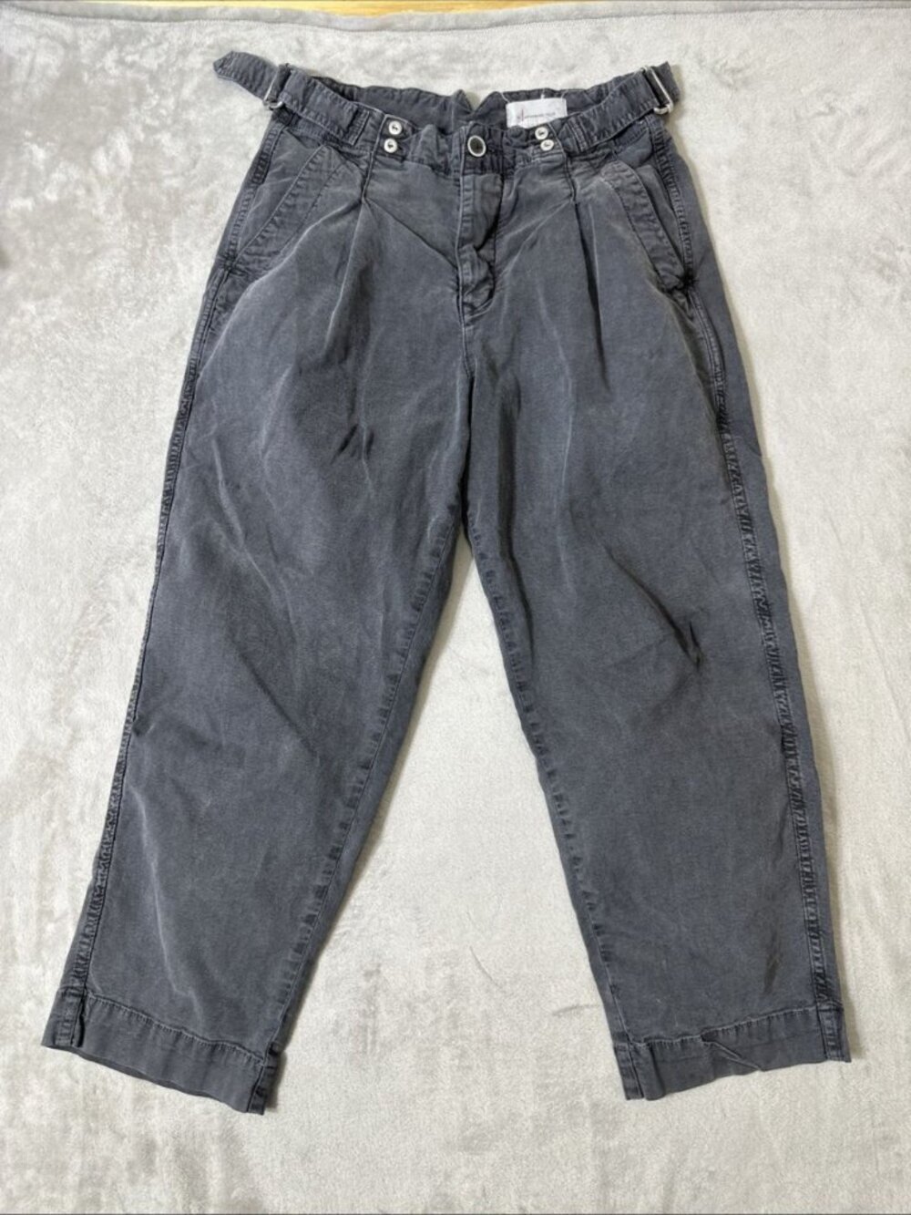 Anthropologie paperbag cropped tapered pants gray size 27 utility